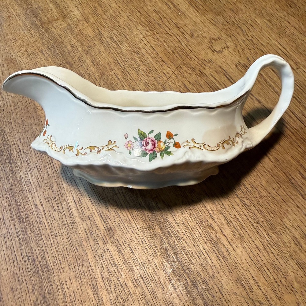 Vintage 50s Mid-century‎ Homer Laughlin Floral Gold Trim Gravy Sauce Boat